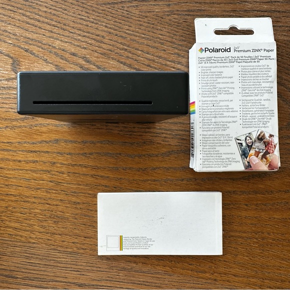 Polaroid mint Shoot + Print 2-in-1 Camera and Printer Instant Photos - Picture 6 of 8